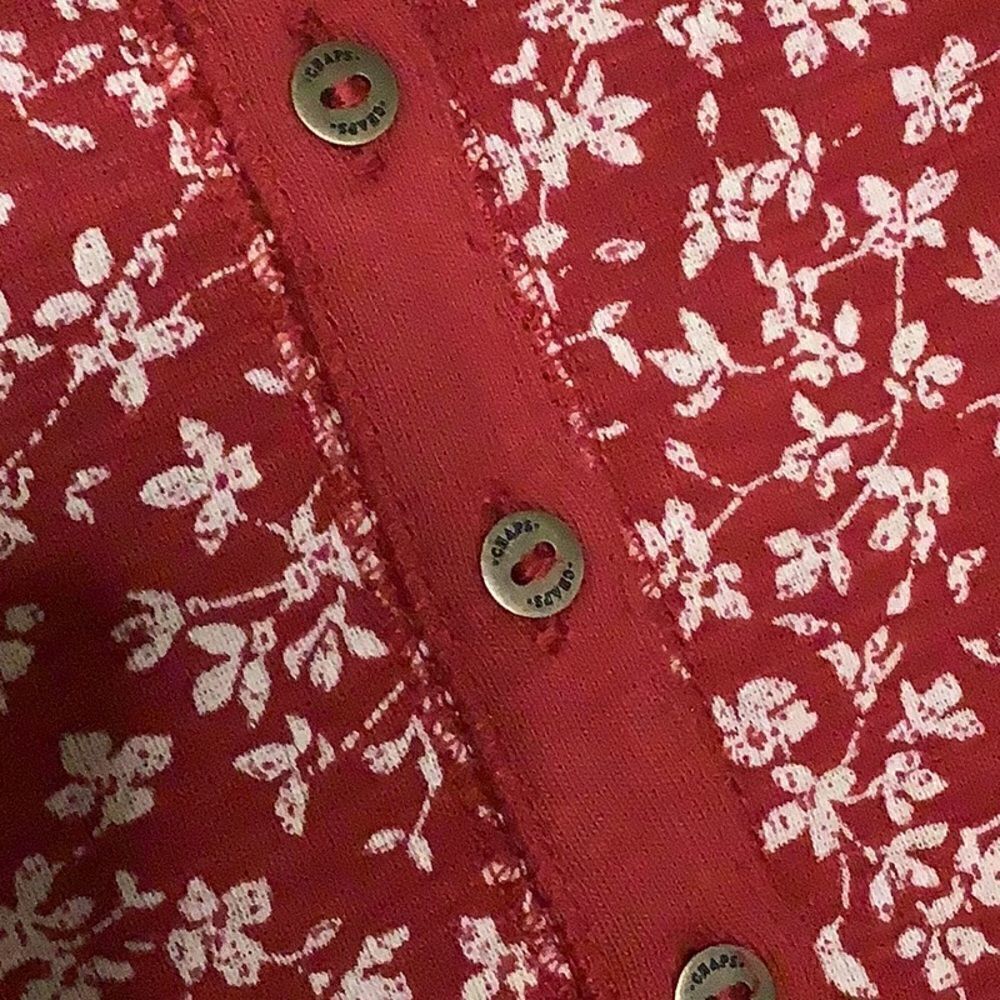 CHAPS Ditzy Print Red Long Sleeve Henley Top - Picture 9 of 9